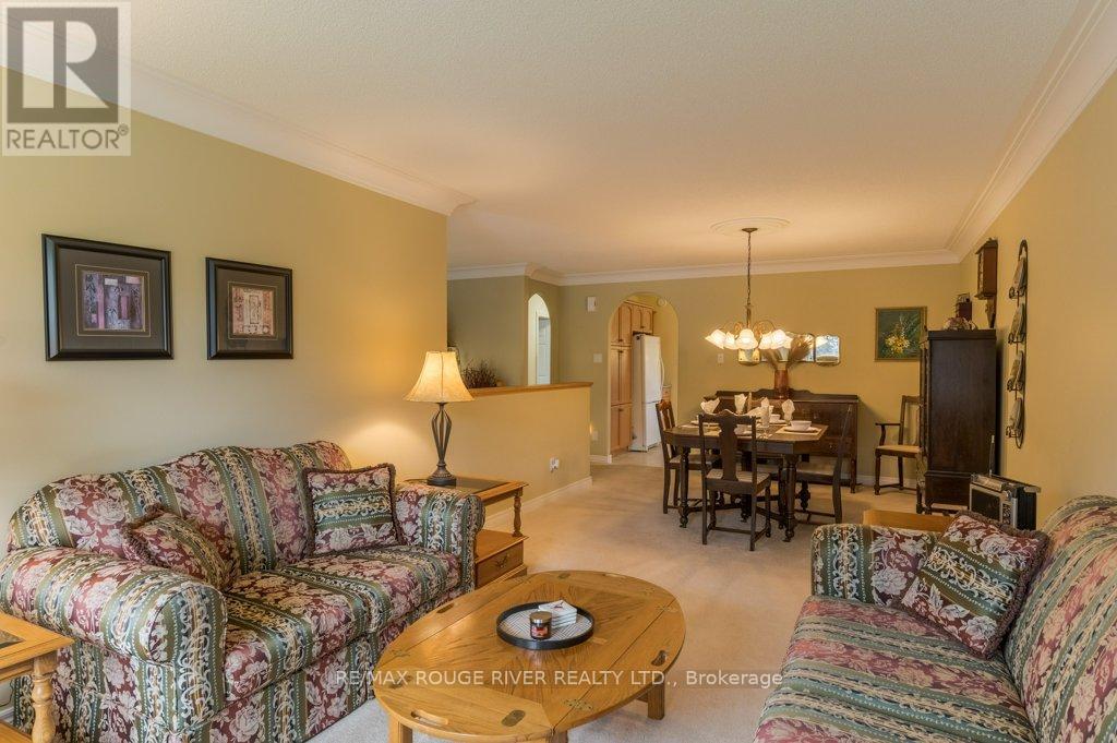 315 Woodward Avenue, Selwyn, Ontario  K9L 1K2 - Photo 11 - X12405808