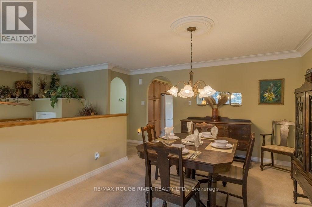 315 Woodward Avenue, Selwyn, Ontario  K9L 1K2 - Photo 12 - X12405808