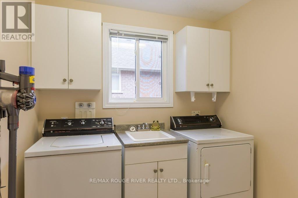 315 Woodward Avenue, Selwyn, Ontario  K9L 1K2 - Photo 31 - X12405808