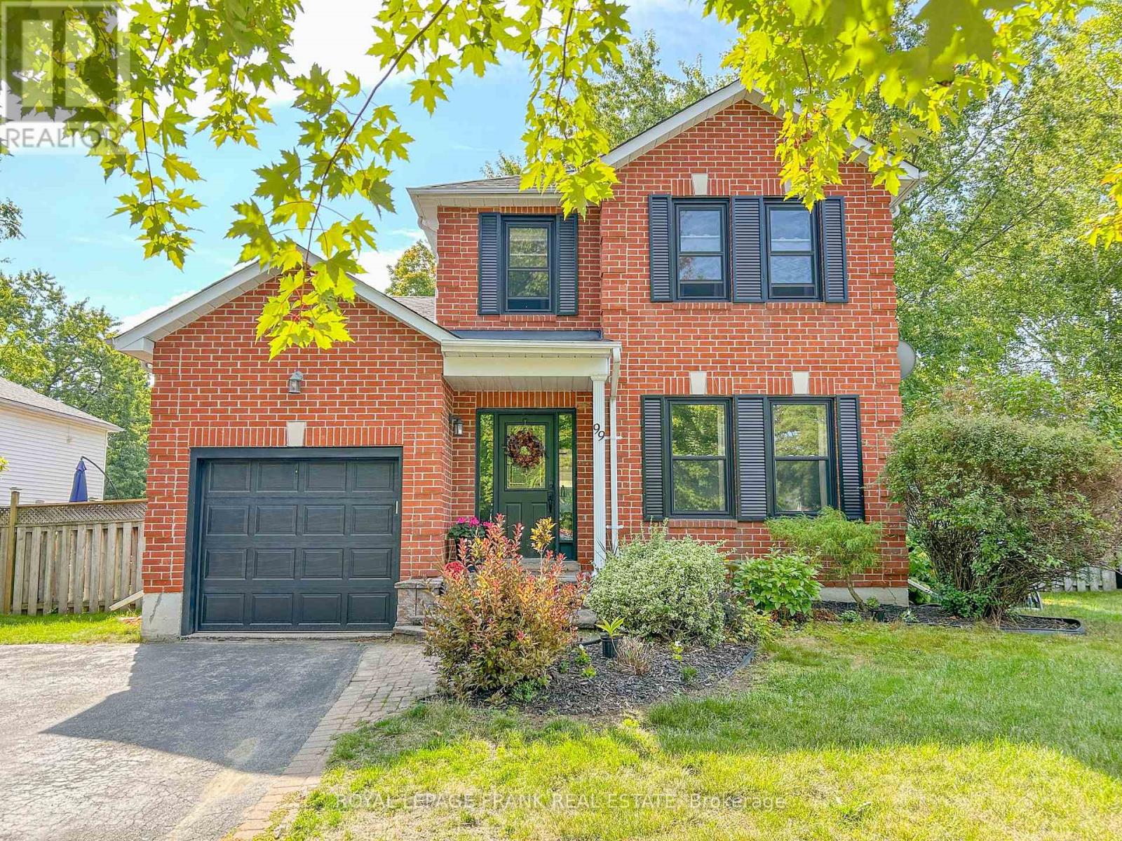 99 Hart Boulevard, Clarington (Newcastle), Ontario  L1B 1E4 - Photo 2 - E12405847