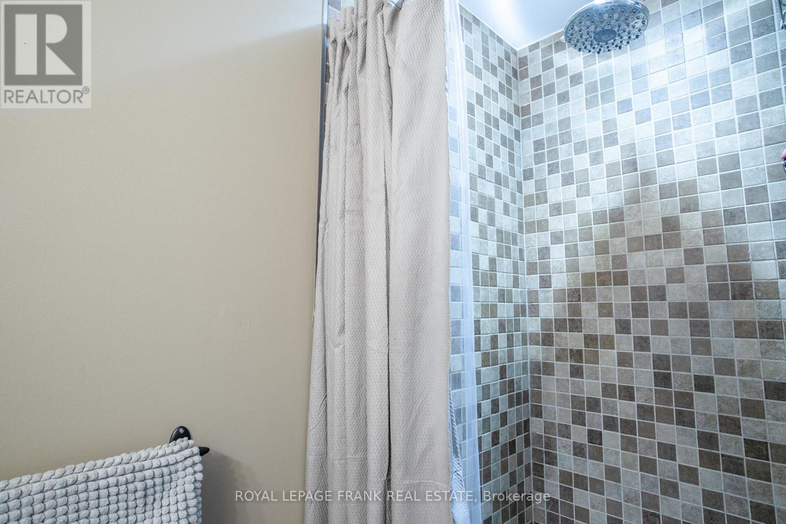 99 Hart Boulevard, Clarington (Newcastle), Ontario  L1B 1E4 - Photo 26 - E12405847