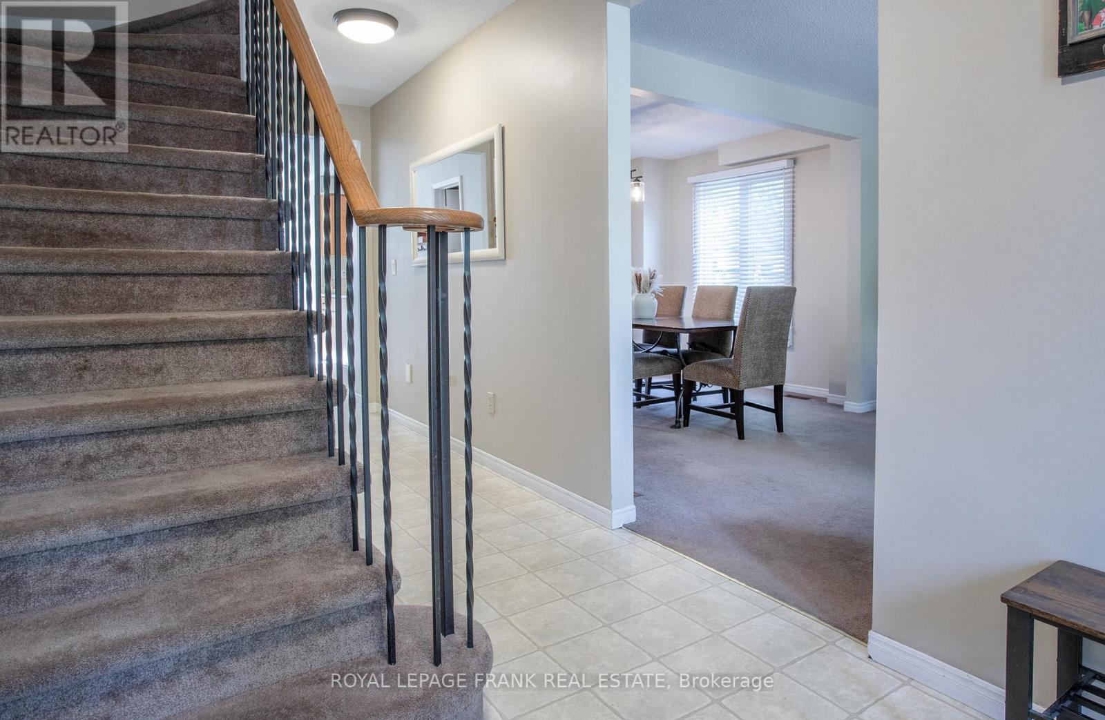 99 Hart Boulevard, Clarington (Newcastle), Ontario  L1B 1E4 - Photo 5 - E12405847