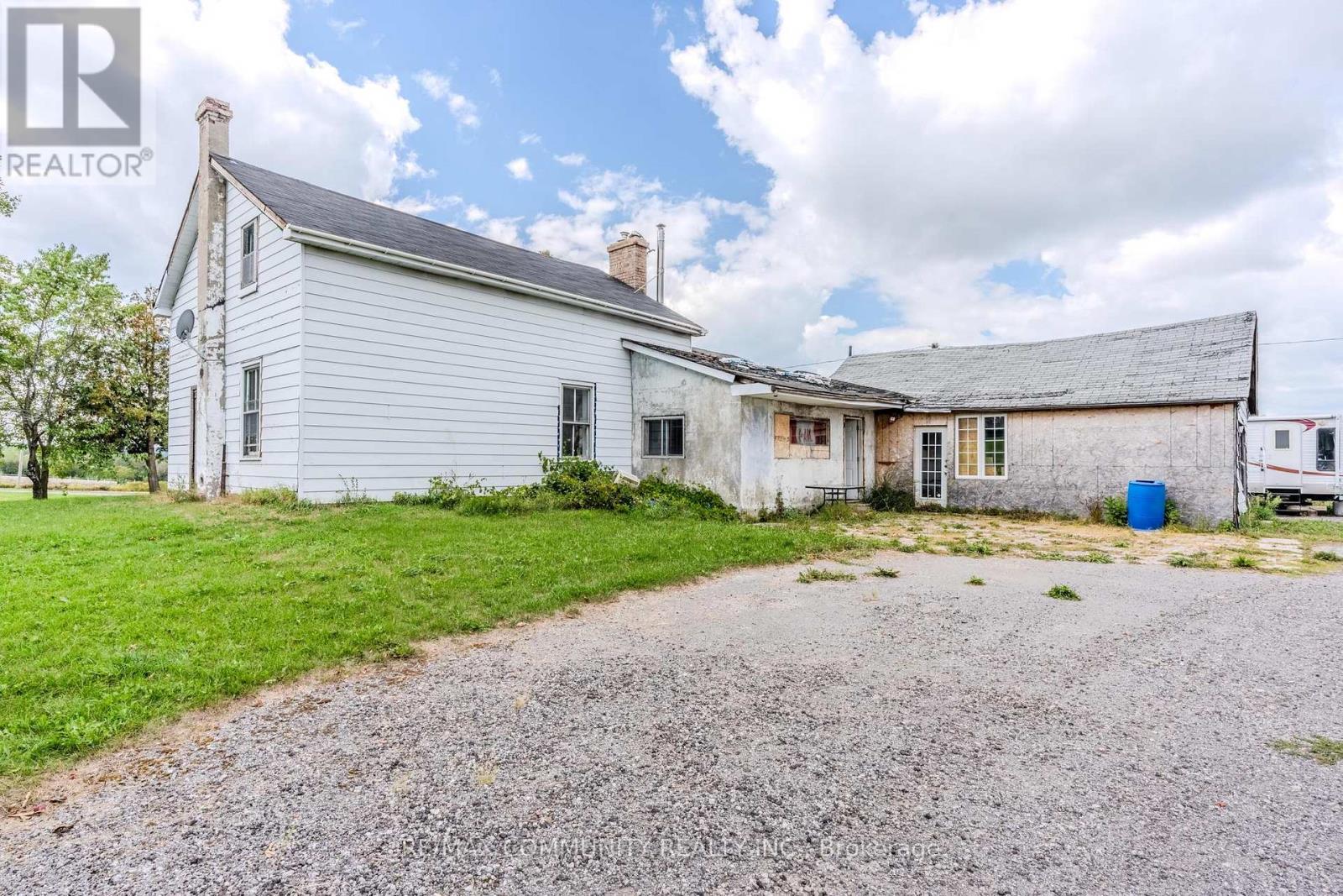 754 Porter Road, Kawartha Lakes (Manvers), Ontario  L0A 1K0 - Photo 2 - X12405917