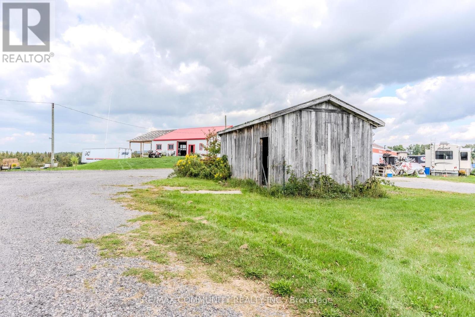 754 Porter Road, Kawartha Lakes (Manvers), Ontario  L0A 1K0 - Photo 3 - X12405917