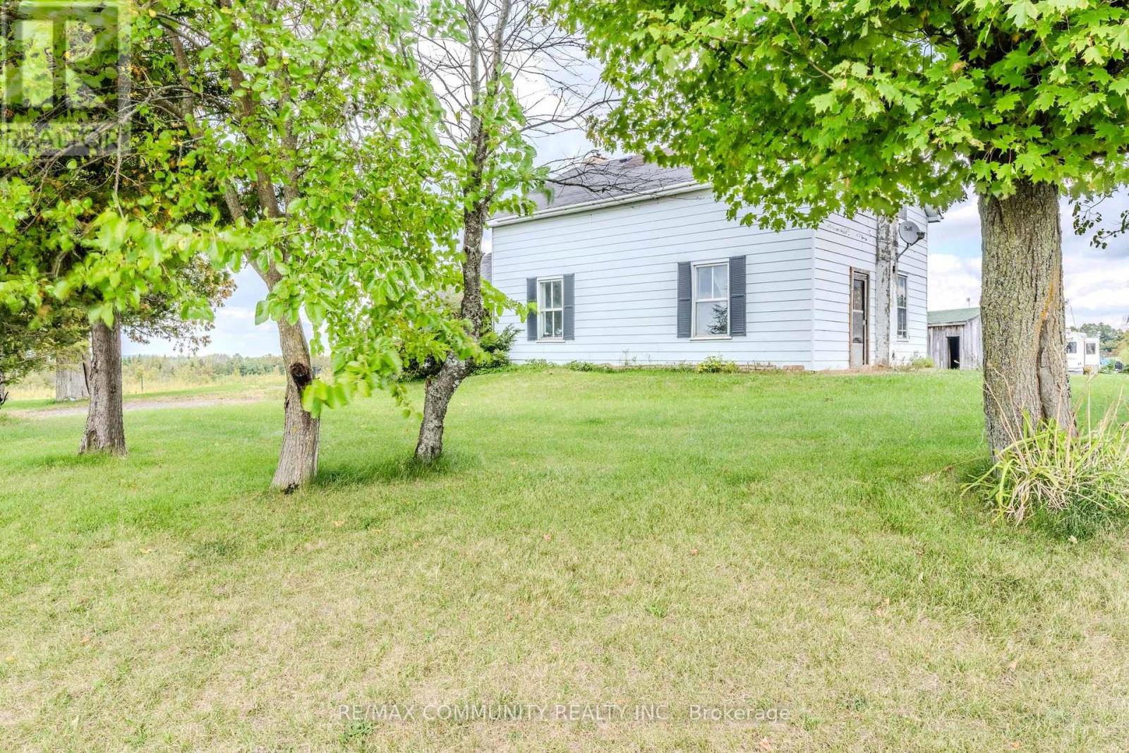 754 Porter Road, Kawartha Lakes (Manvers), Ontario  L0A 1K0 - Photo 8 - X12405917