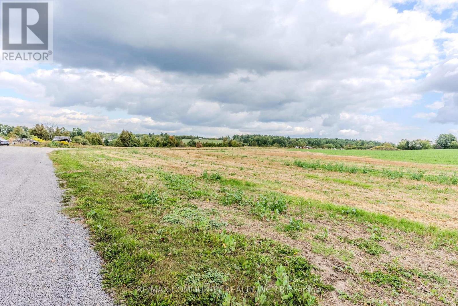 754 Porter Road, Kawartha Lakes (Manvers), Ontario  L0A 1K0 - Photo 9 - X12405917
