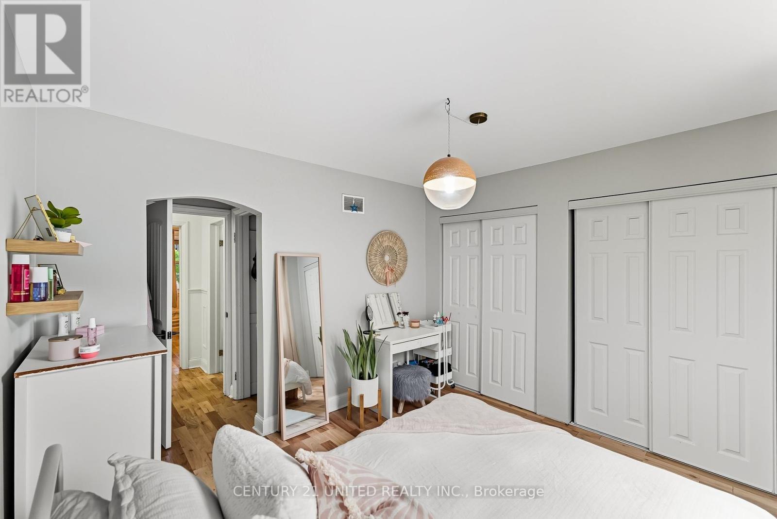 141 O'carroll Avenue, Peterborough (Northcrest Ward 5), Ontario  K9H 4V2 - Photo 23 - X12406343