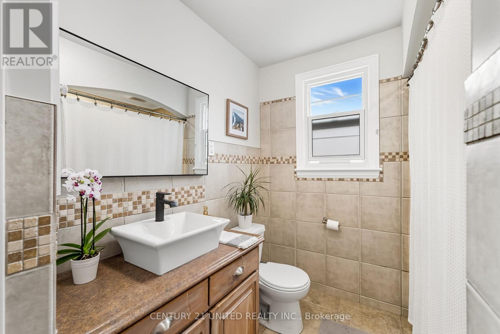 141 O'carroll Avenue, Peterborough (Northcrest Ward 5), Ontario  K9H 4V2 - Photo 24 - X12406343