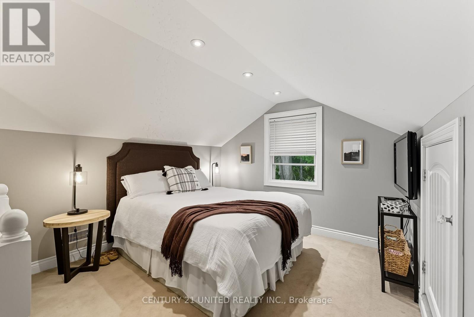 141 O'carroll Avenue, Peterborough (Northcrest Ward 5), Ontario  K9H 4V2 - Photo 26 - X12406343