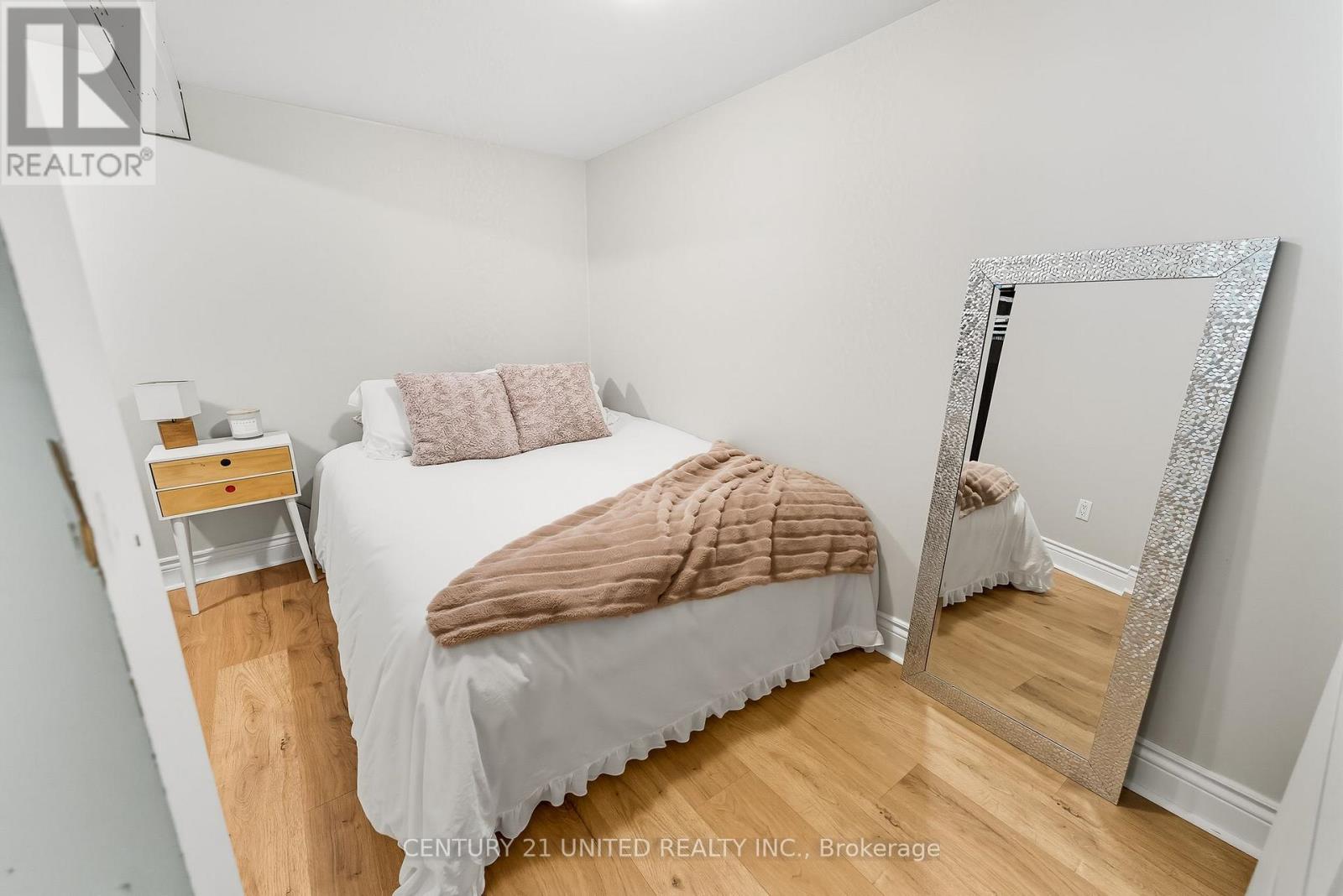 141 O'carroll Avenue, Peterborough (Northcrest Ward 5), Ontario  K9H 4V2 - Photo 39 - X12406343
