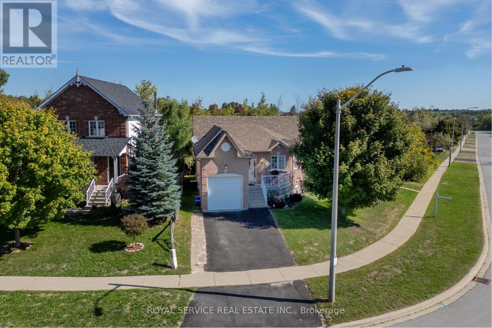 30 Brookside Street, Cavan Monaghan (Millbrook Village), Ontario  L0A 1G0 - Photo 2 - X12406618