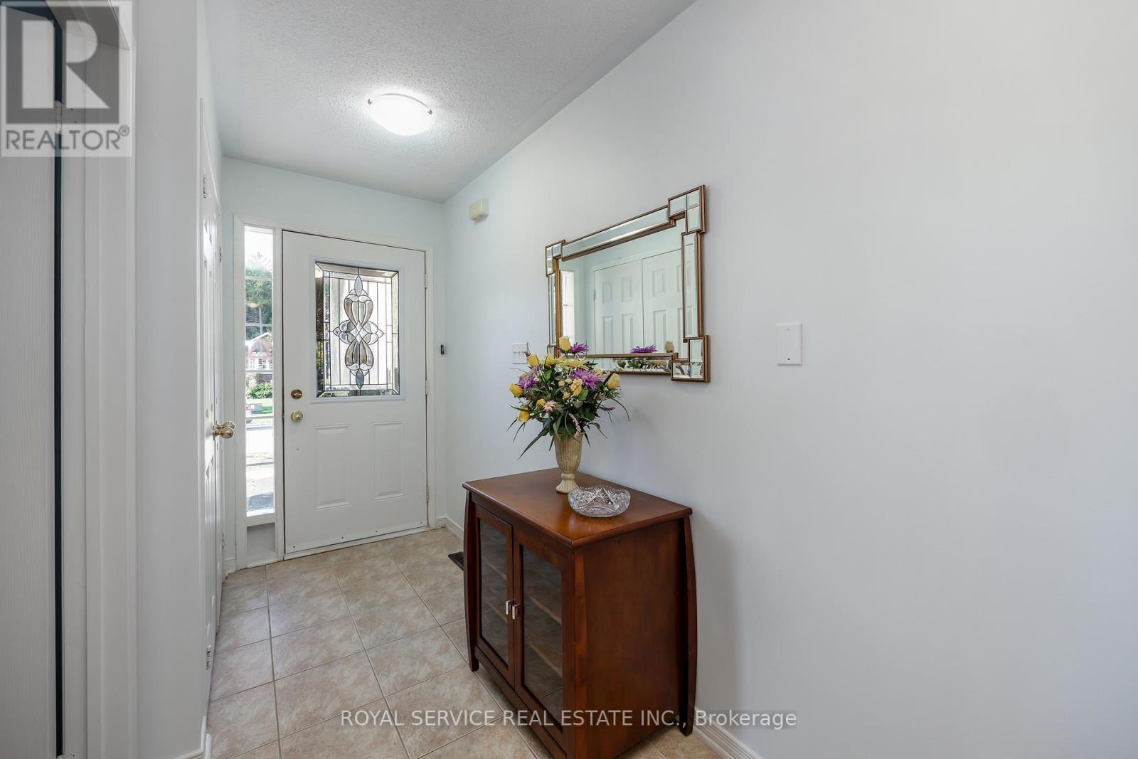 30 Brookside Street, Cavan Monaghan (Millbrook Village), Ontario  L0A 1G0 - Photo 5 - X12406618