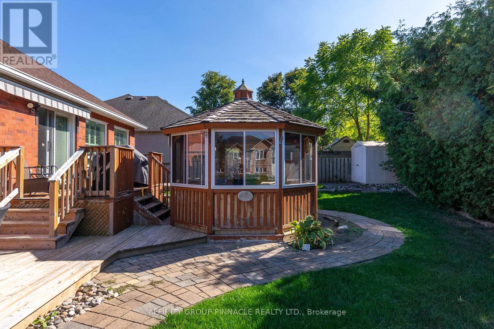 17 Wood Court, Kawartha Lakes (Lindsay), Ontario  K9V 6J4 - Photo 30 - X12407027