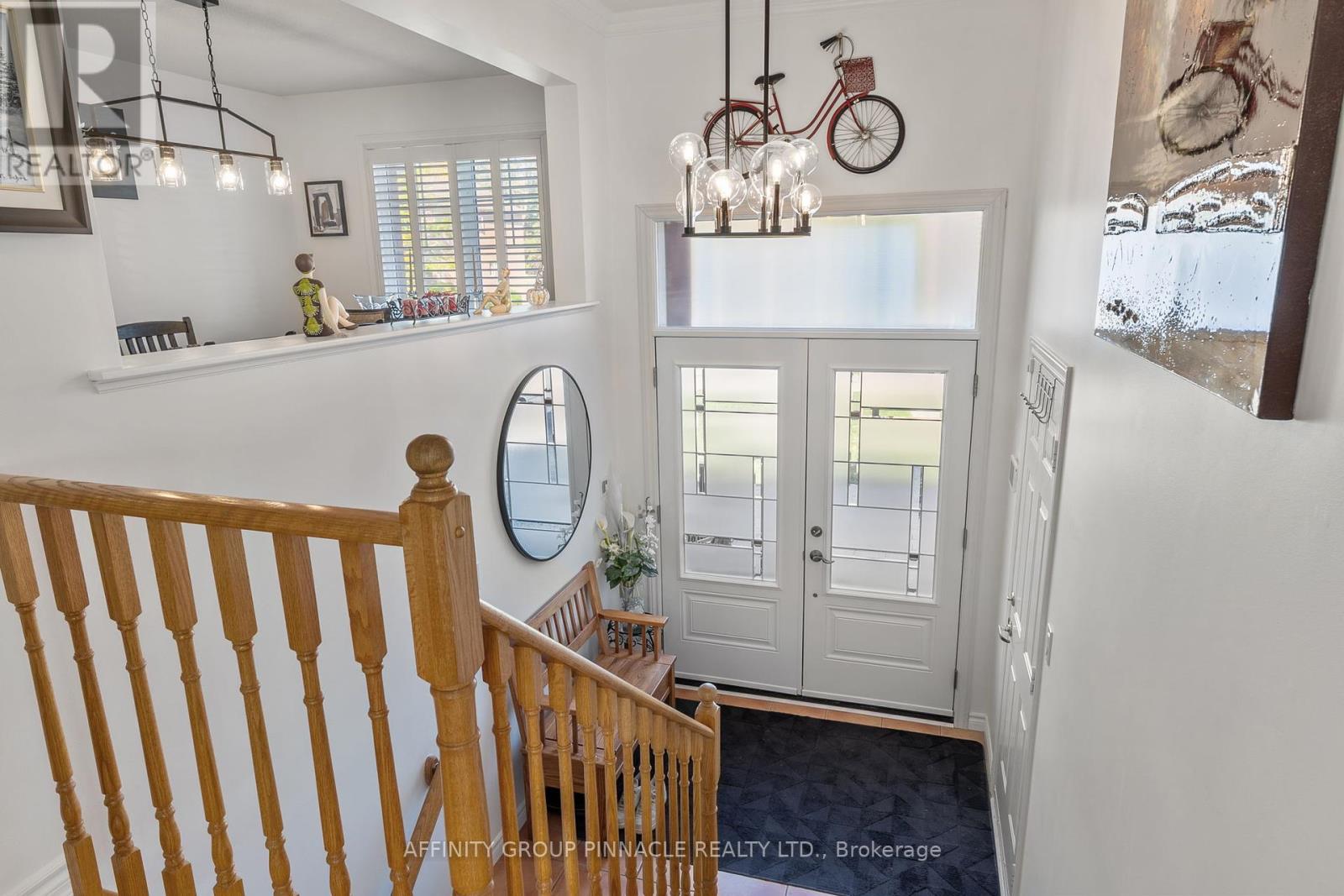 17 Wood Court, Kawartha Lakes (Lindsay), Ontario  K9V 6J4 - Photo 6 - X12407027