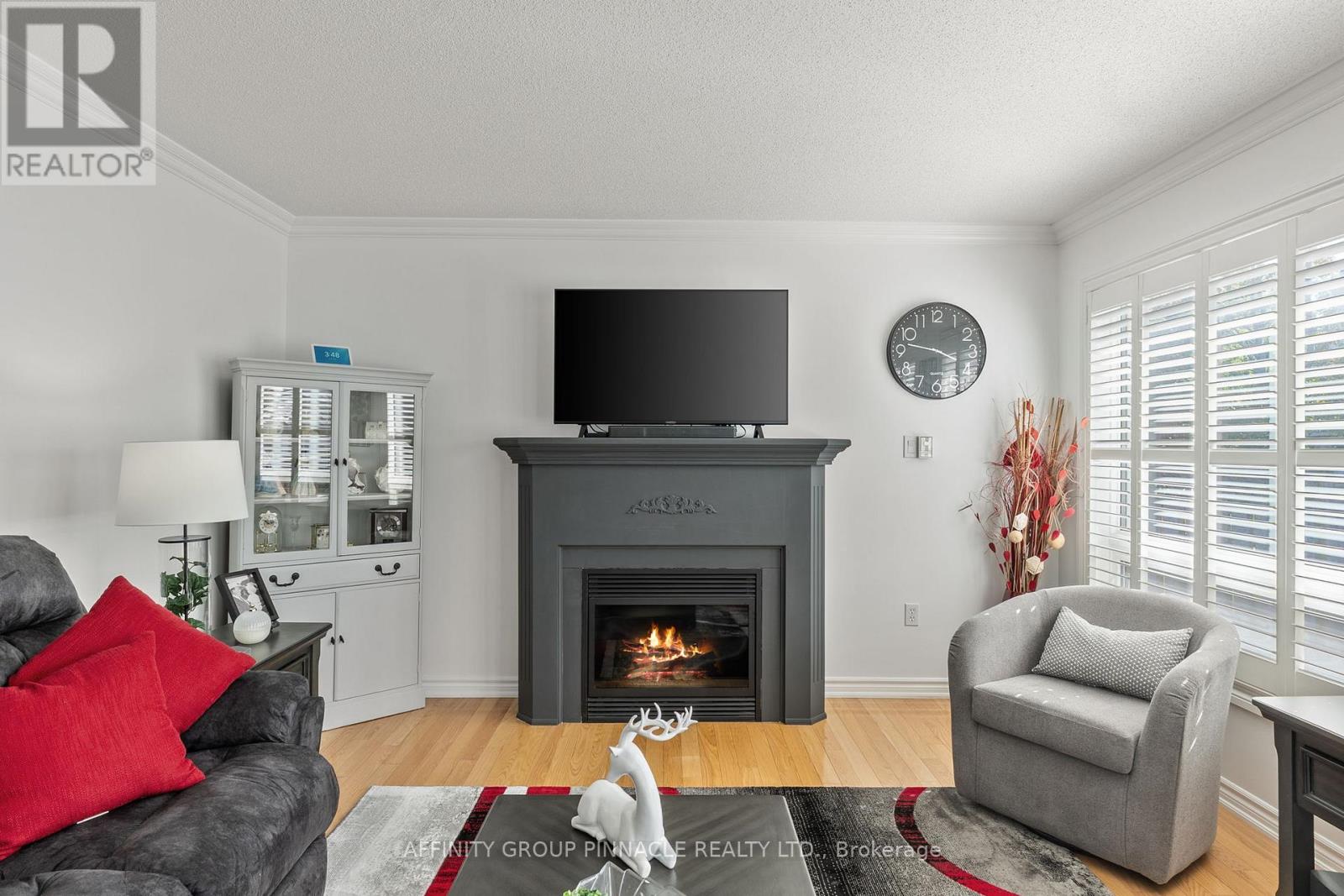 17 Wood Court, Kawartha Lakes (Lindsay), Ontario  K9V 6J4 - Photo 9 - X12407027