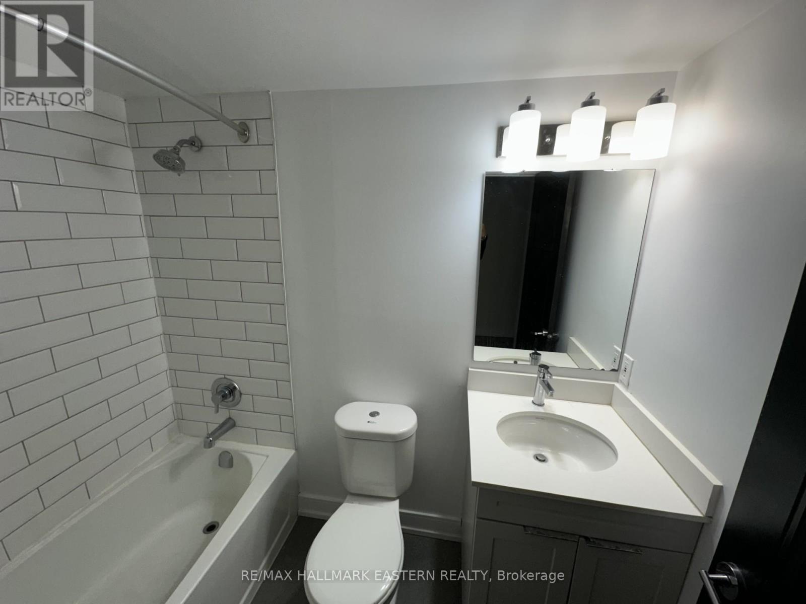 306 - 840 Water Street, Peterborough (Northcrest Ward 5), Ontario  K9H 3N9 - Photo 10 - X12407118