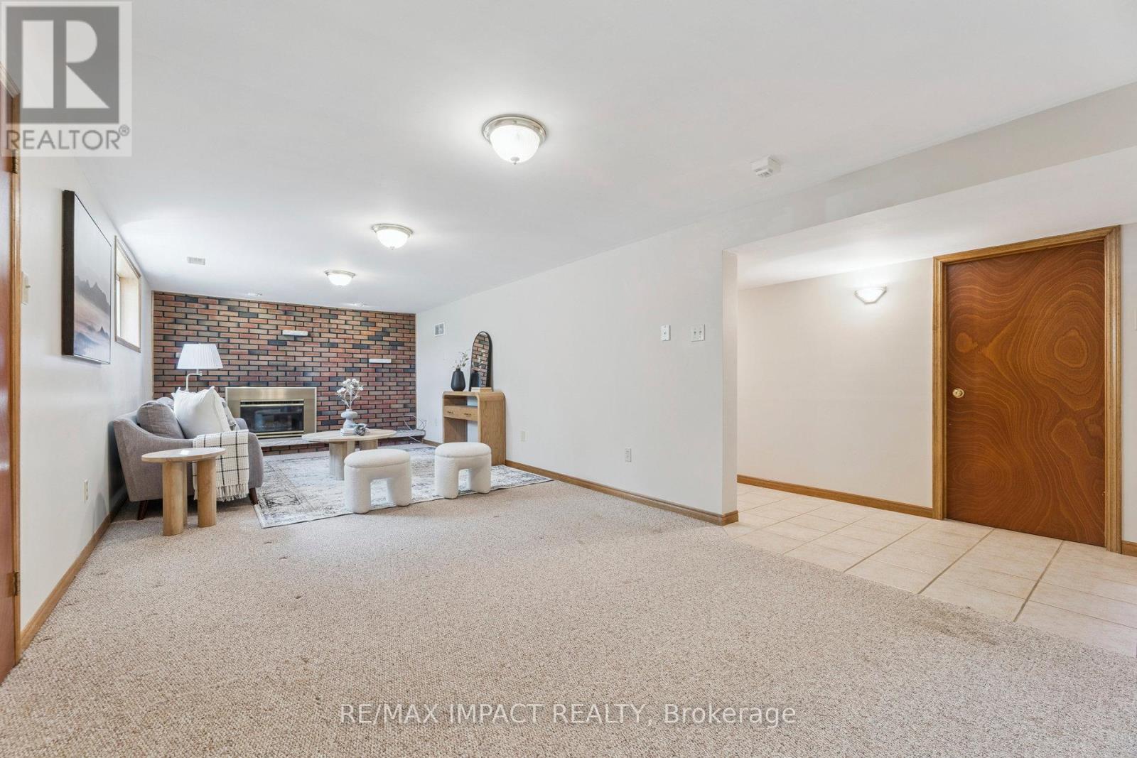 298 Plati Avenue, Douro-Dummer, Ontario  K9L 1C7 - Photo 28 - X12407156