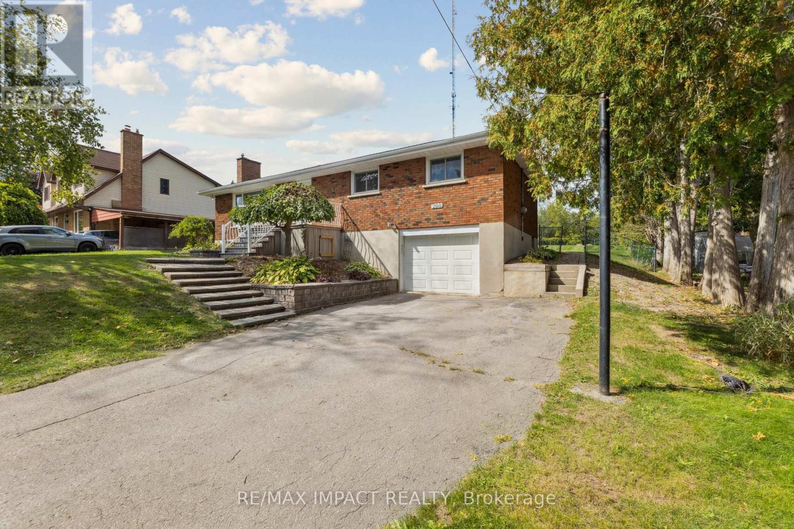 298 Plati Avenue, Douro-Dummer, Ontario  K9L 1C7 - Photo 3 - X12407156