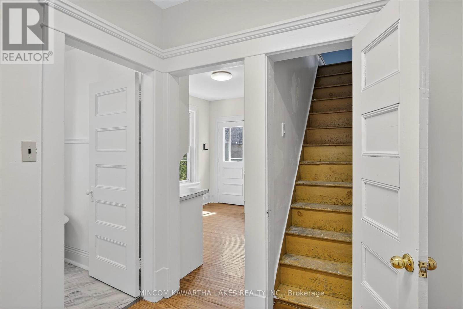 218 Aylmer Street N, Peterborough (Town Ward 3), Ontario  K9J 3K4 - Photo 28 - X12407271