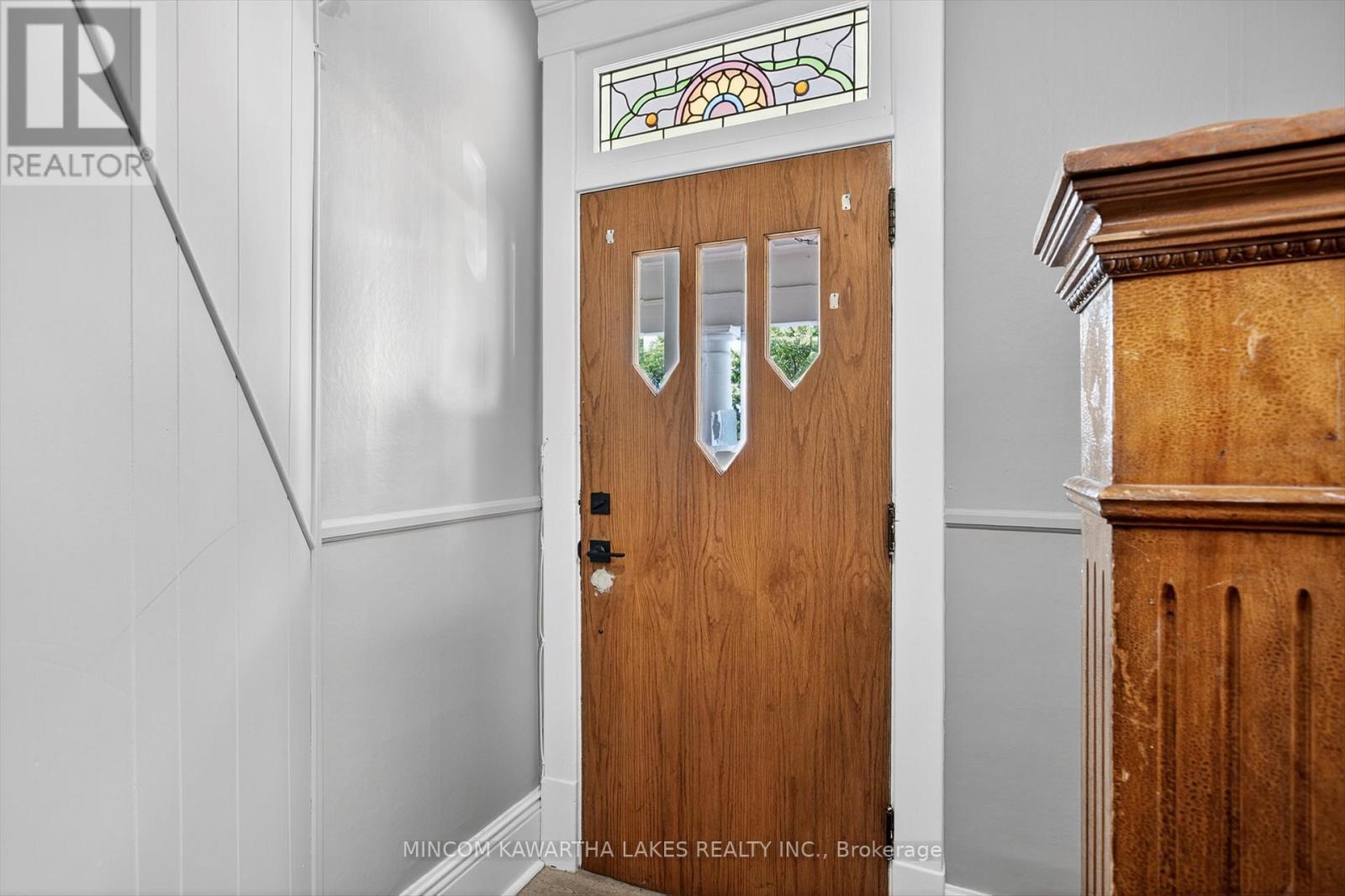 218 Aylmer Street N, Peterborough (Town Ward 3), Ontario  K9J 3K4 - Photo 3 - X12407271