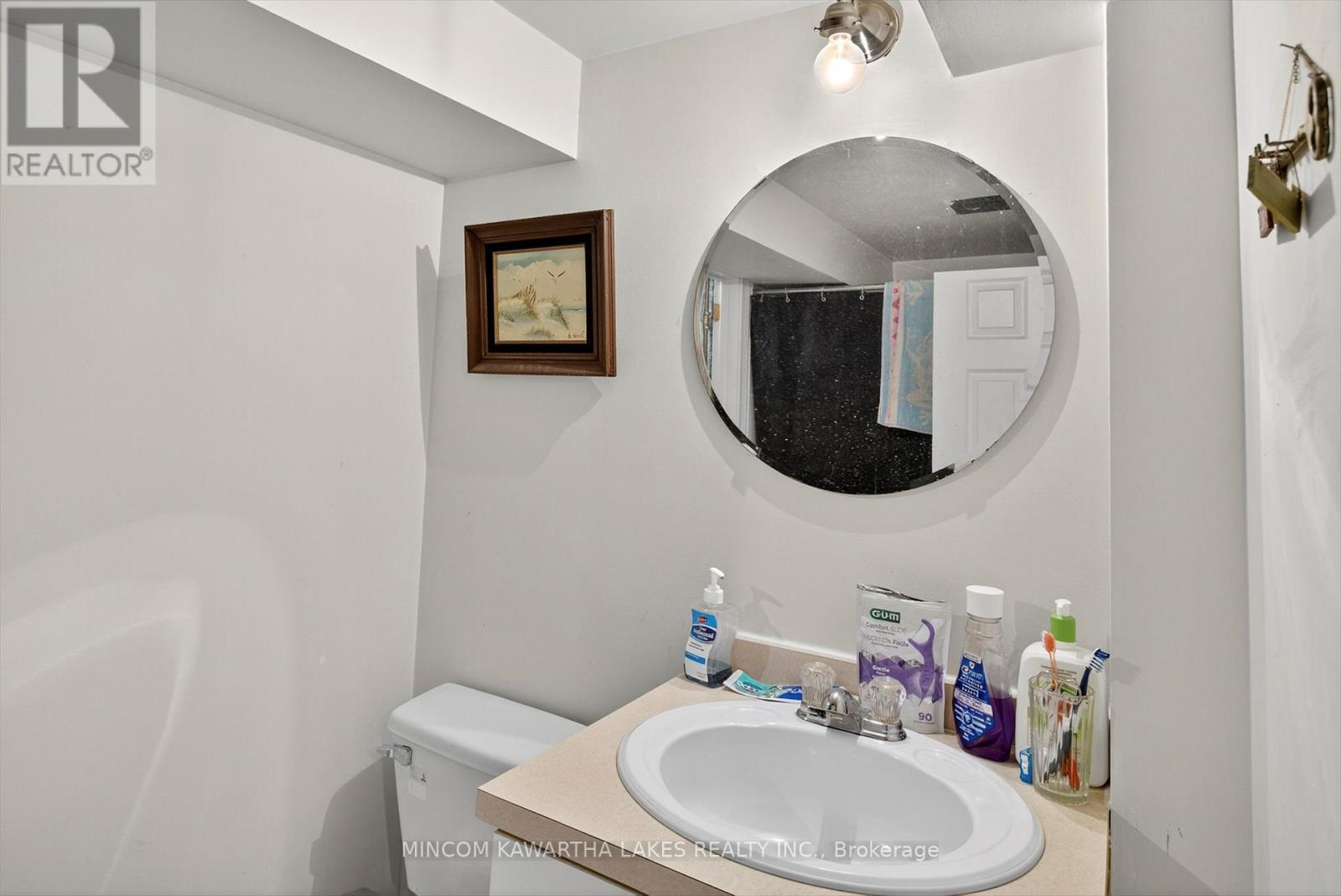 218 Aylmer Street N, Peterborough (Town Ward 3), Ontario  K9J 3K4 - Photo 35 - X12407271