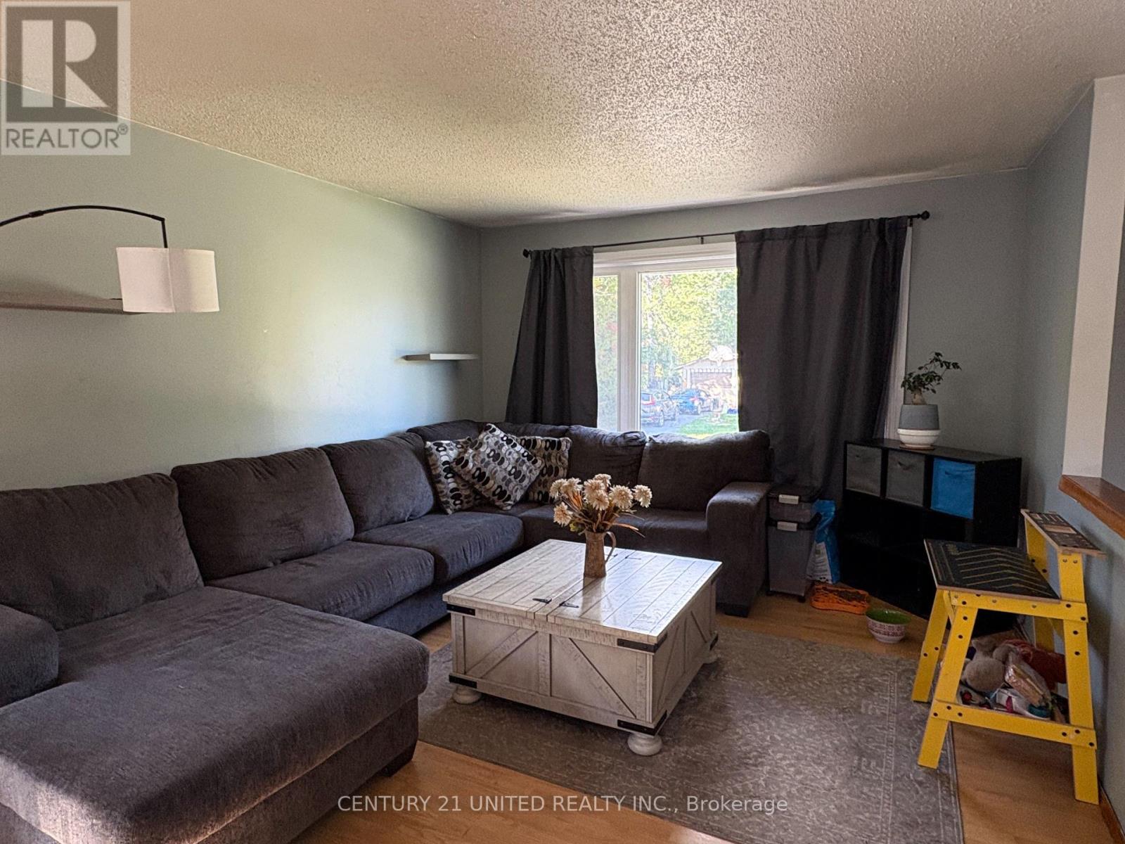 5 Princess Street, Havelock-Belmont-Methuen (Havelock), Ontario  K0L 1Z0 - Photo 4 - X12407273