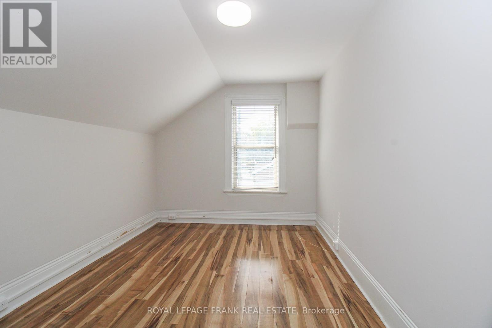 140 Antrim Street, Peterborough (Town Ward 3), Ontario  K9H 3G3 - Photo 17 - X12407336