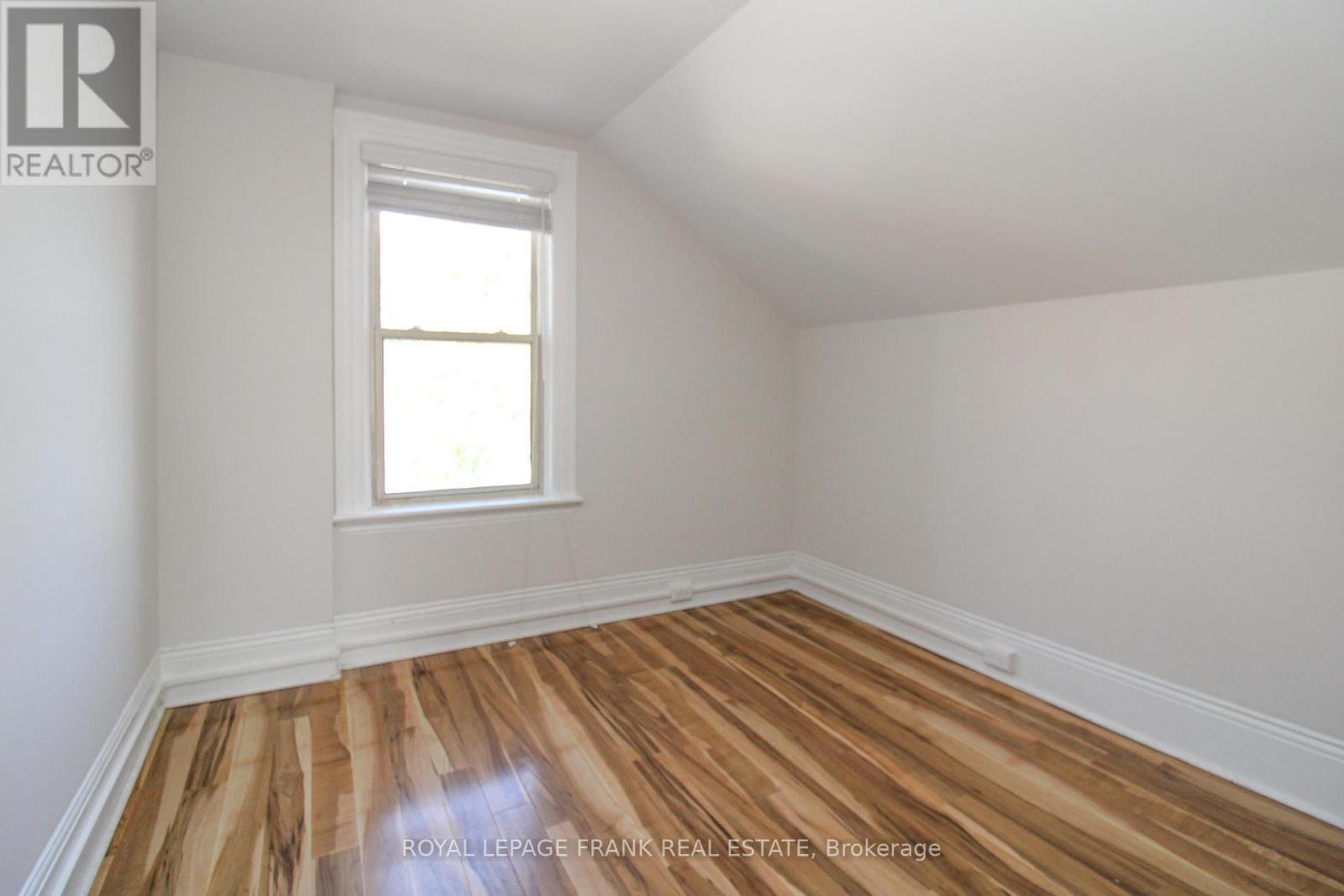 140 Antrim Street, Peterborough (Town Ward 3), Ontario  K9H 3G3 - Photo 21 - X12407336