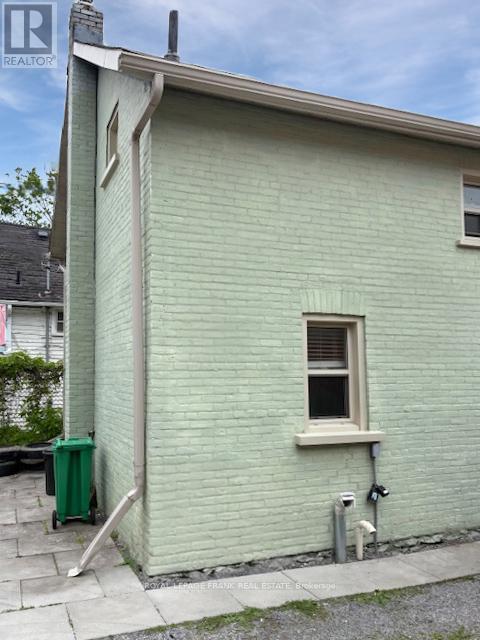 140 Antrim Street, Peterborough (Town Ward 3), Ontario  K9H 3G3 - Photo 28 - X12407336