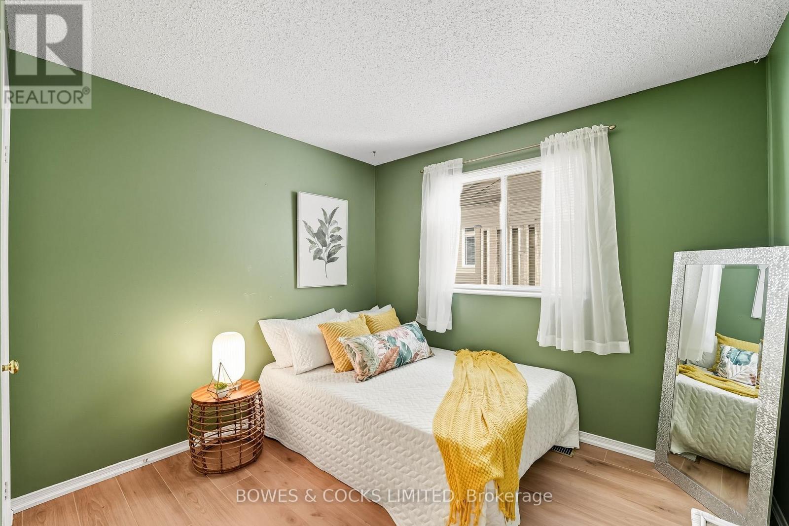 523 Laurie Avenue, Peterborough (Ashburnham Ward 4), Ontario  K9L 1X8 - Photo 23 - X12407559