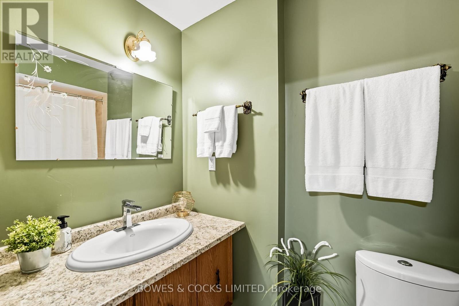 523 Laurie Avenue, Peterborough (Ashburnham Ward 4), Ontario  K9L 1X8 - Photo 25 - X12407559