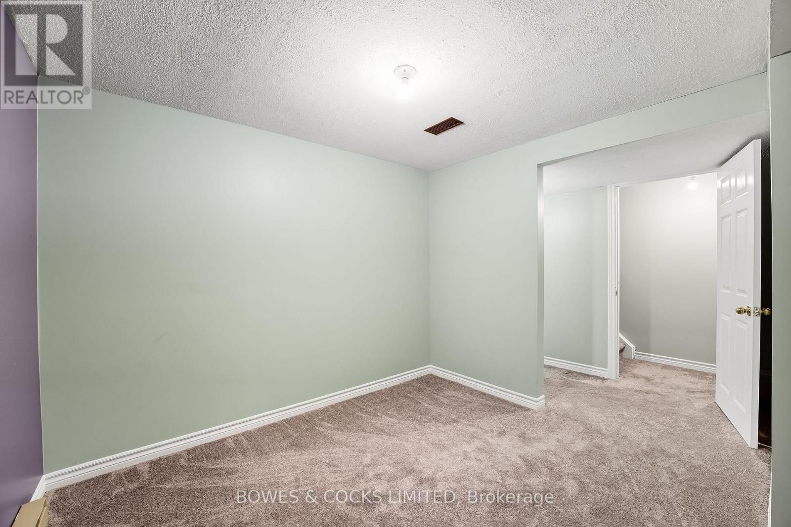 523 Laurie Avenue, Peterborough (Ashburnham Ward 4), Ontario  K9L 1X8 - Photo 28 - X12407559