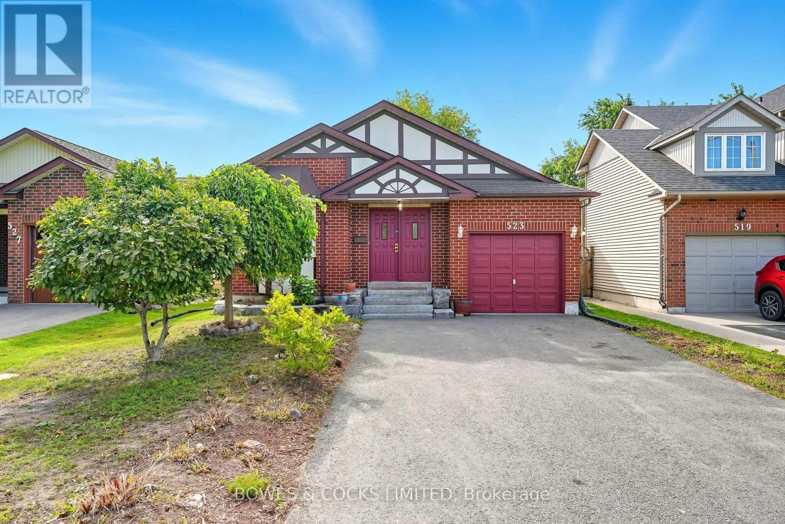 523 Laurie Avenue, Peterborough (Ashburnham Ward 4), Ontario  K9L 1X8 - Photo 3 - X12407559