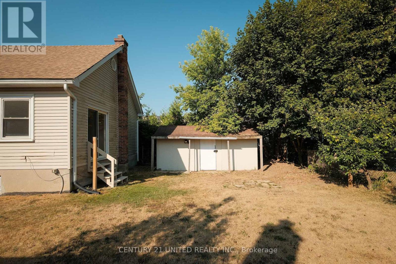 334 Mckellar Street, Peterborough South (West), Ontario  K9J 1P7 - Photo 34 - X12407573