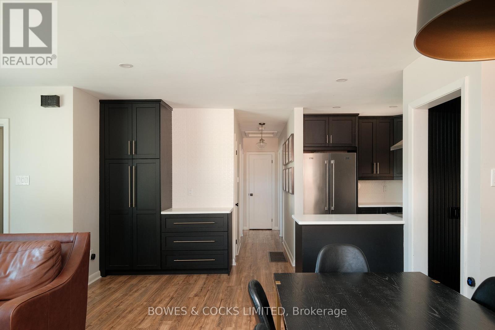 730 Crawford Place, Peterborough (Otonabee Ward 1), Ontario  K9J 3X3 - Photo 10 - X12407696