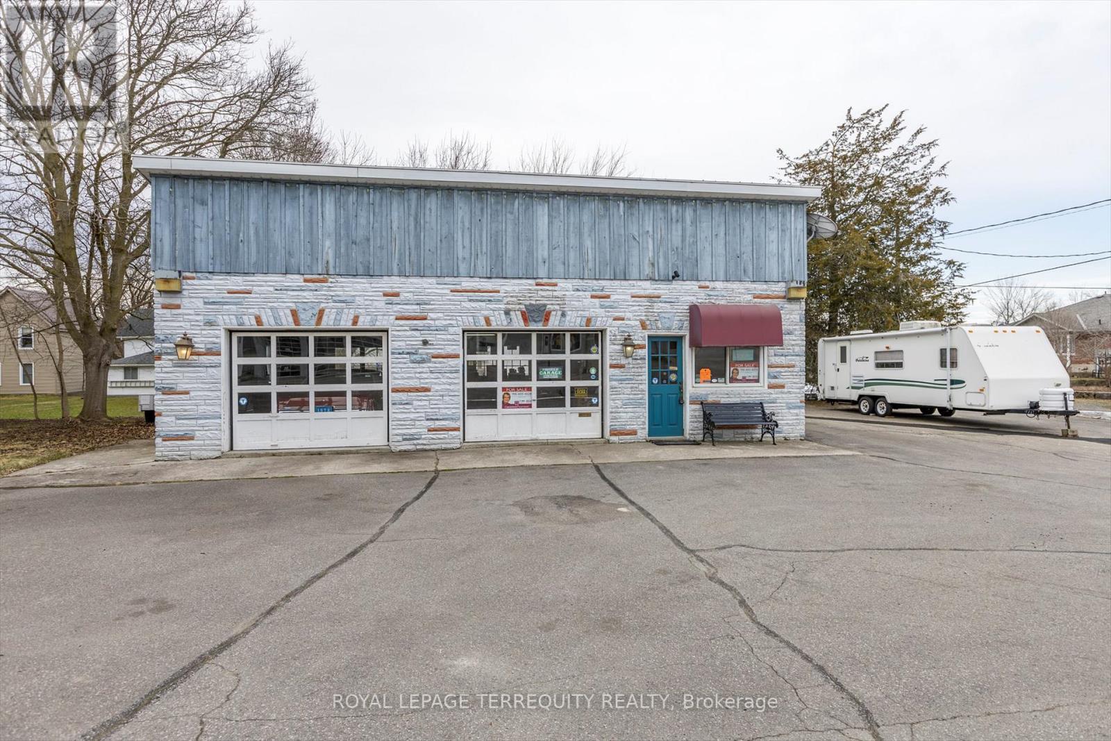 119 Bridge Street W, Trent Hills (Campbellford), Ontario  K0L 1L0 - Photo 4 - X12407505