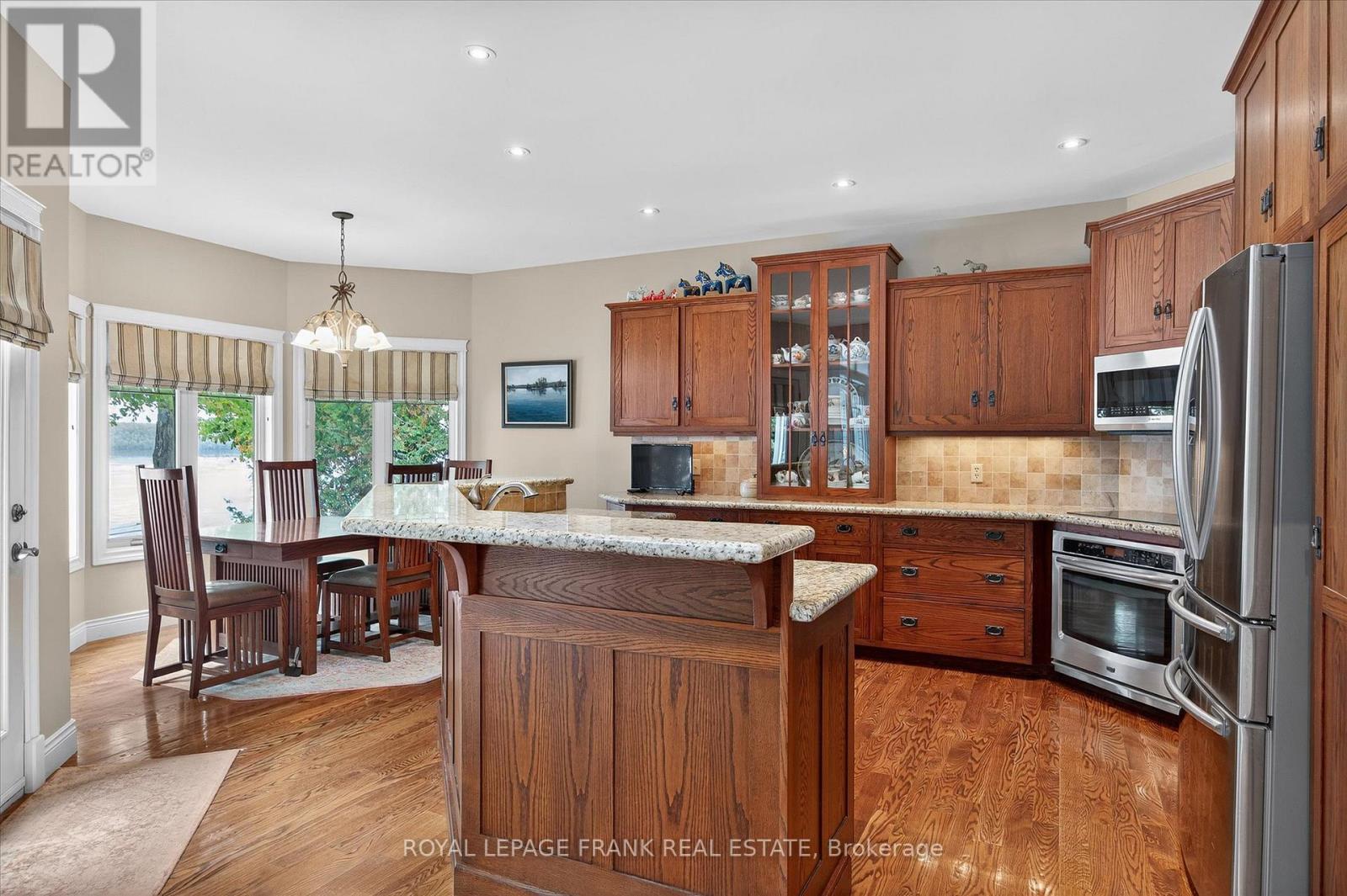 3081 Beachwood Drive, Selwyn, Ontario  K0L 2H0 - Photo 13 - X12407860