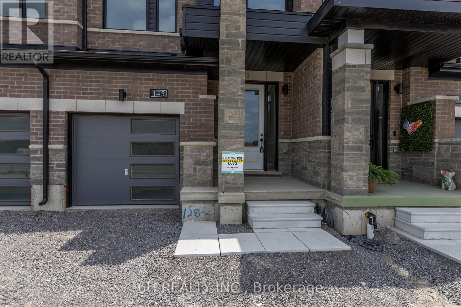 145 Pike Street, Peterborough (Monaghan Ward 2), Ontario  K9K 0J5 - Photo 2 - X12407726