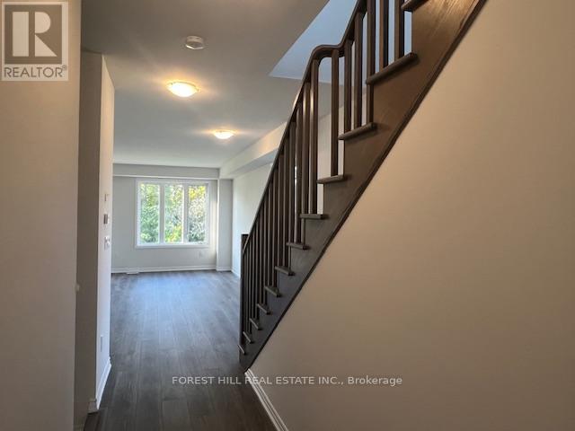 57 Hickey Lane, Kawartha Lakes (Lindsay), Ontario  K9V 5V5 - Photo 5 - X12407842
