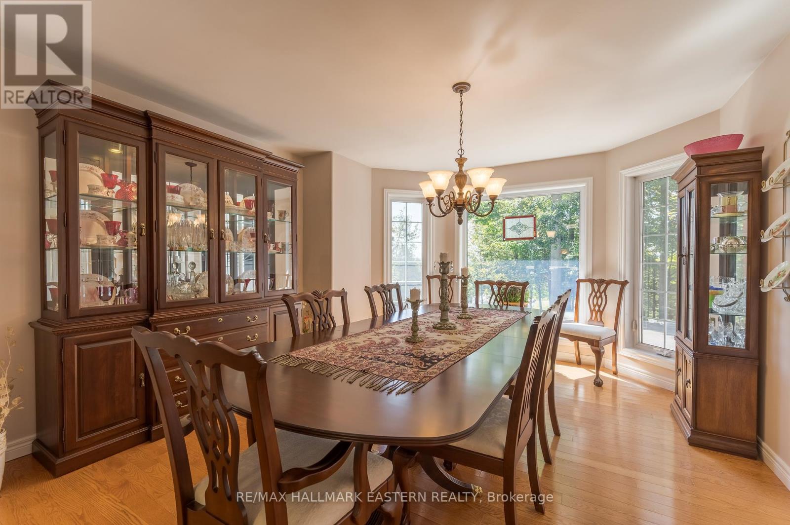 27 Woodland Trail, Kawartha Lakes (Manvers), Ontario  K0L 1A0 - Photo 20 - X12408127