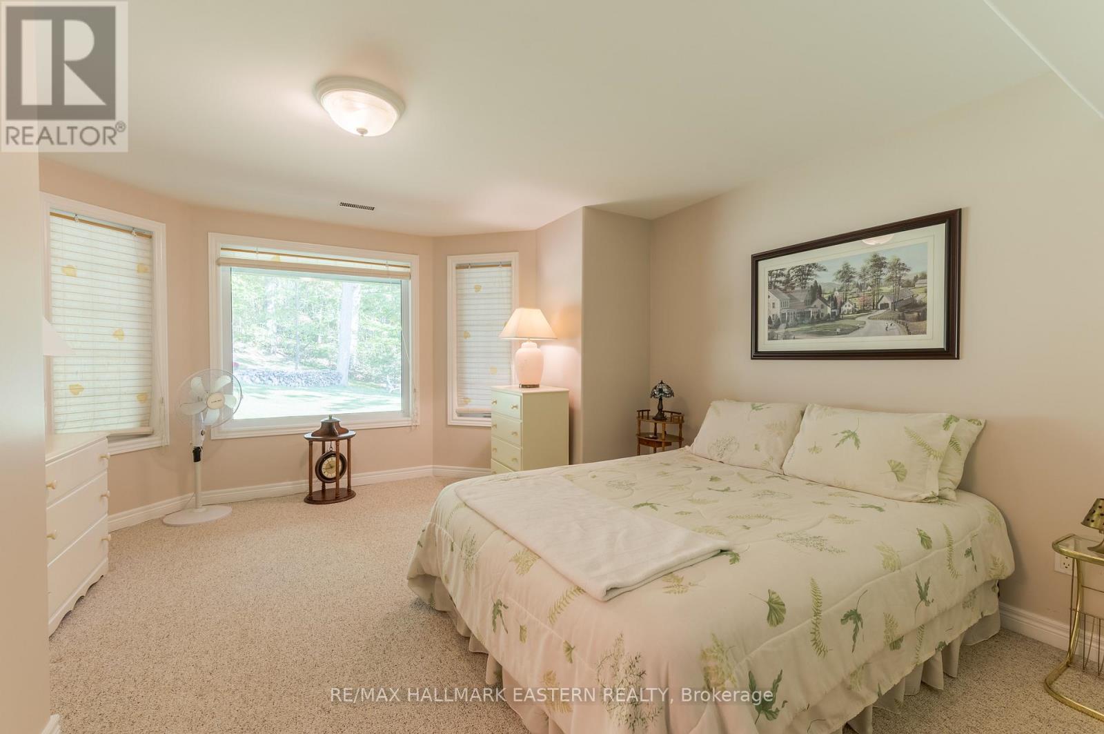 27 Woodland Trail, Kawartha Lakes (Manvers), Ontario  K0L 1A0 - Photo 36 - X12408127