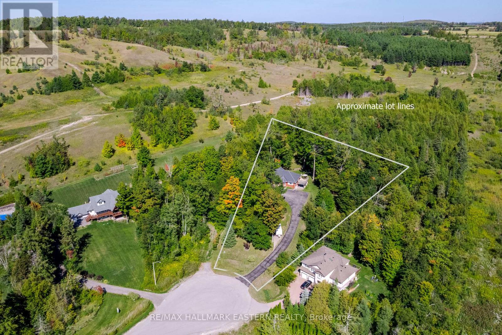 27 Woodland Trail, Kawartha Lakes (Manvers), Ontario  K0L 1A0 - Photo 48 - X12408127