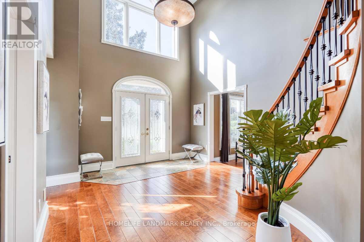 1740 Waddell Avenue, Peterborough (Otonabee Ward 1), Ontario  K9K 2G5 - Photo 3 - X12408331