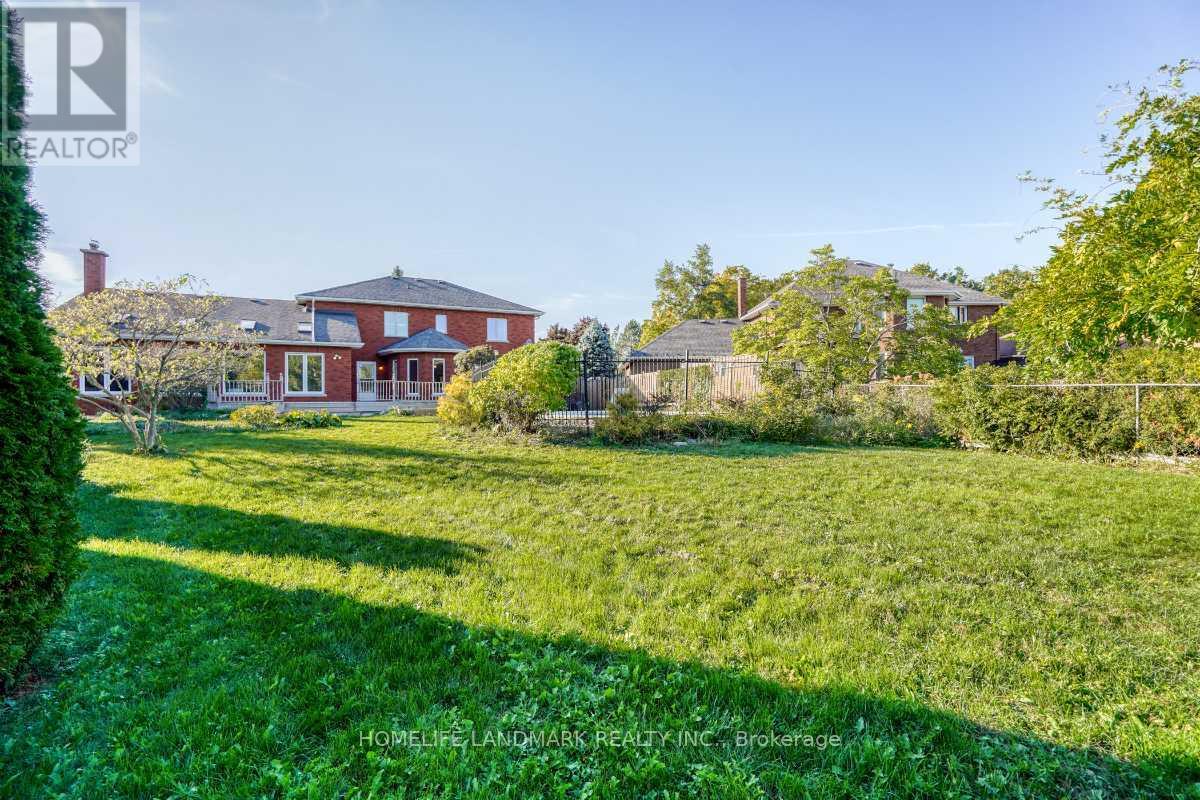 1740 Waddell Avenue, Peterborough (Otonabee Ward 1), Ontario  K9K 2G5 - Photo 46 - X12408331