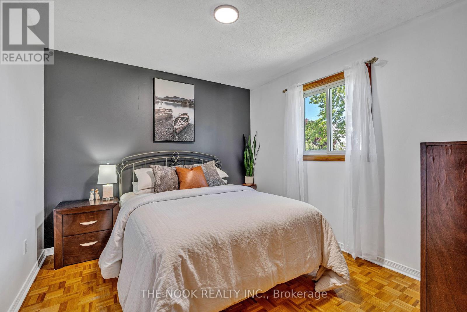 21 Rideau Crescent, Peterborough (Ashburnham Ward 4), Ontario  K9J 1G7 - Photo 8 - X12408404