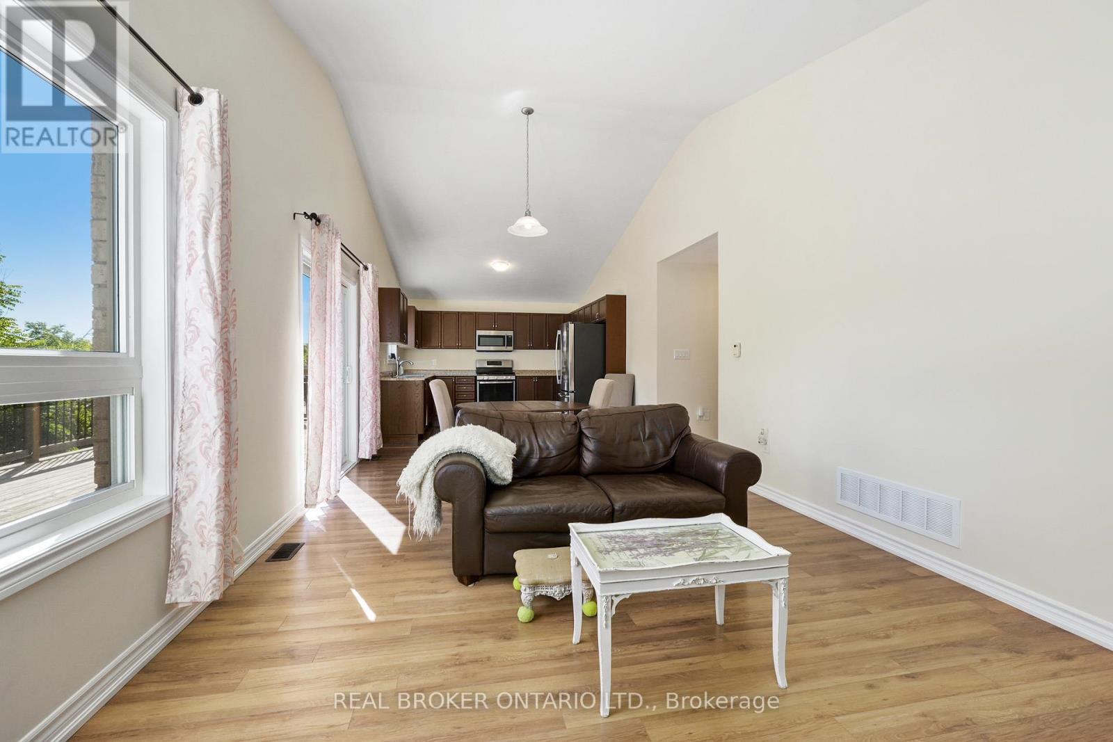 11 Old Trafford Drive, Trent Hills (Hastings), Ontario  K0L 1Y0 - Photo 11 - X12408416