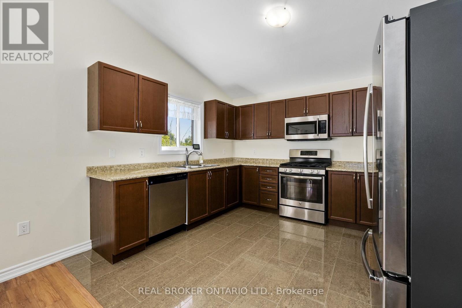 11 Old Trafford Drive, Trent Hills (Hastings), Ontario  K0L 1Y0 - Photo 13 - X12408416