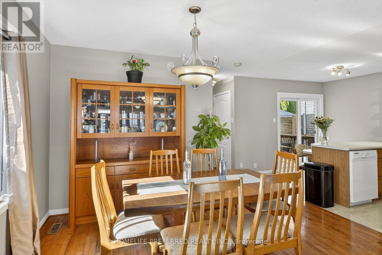 955 Ralphson Crescent, Peterborough (Otonabee Ward 1), Ontario  K9J 8R5 - Photo 18 - X12408495