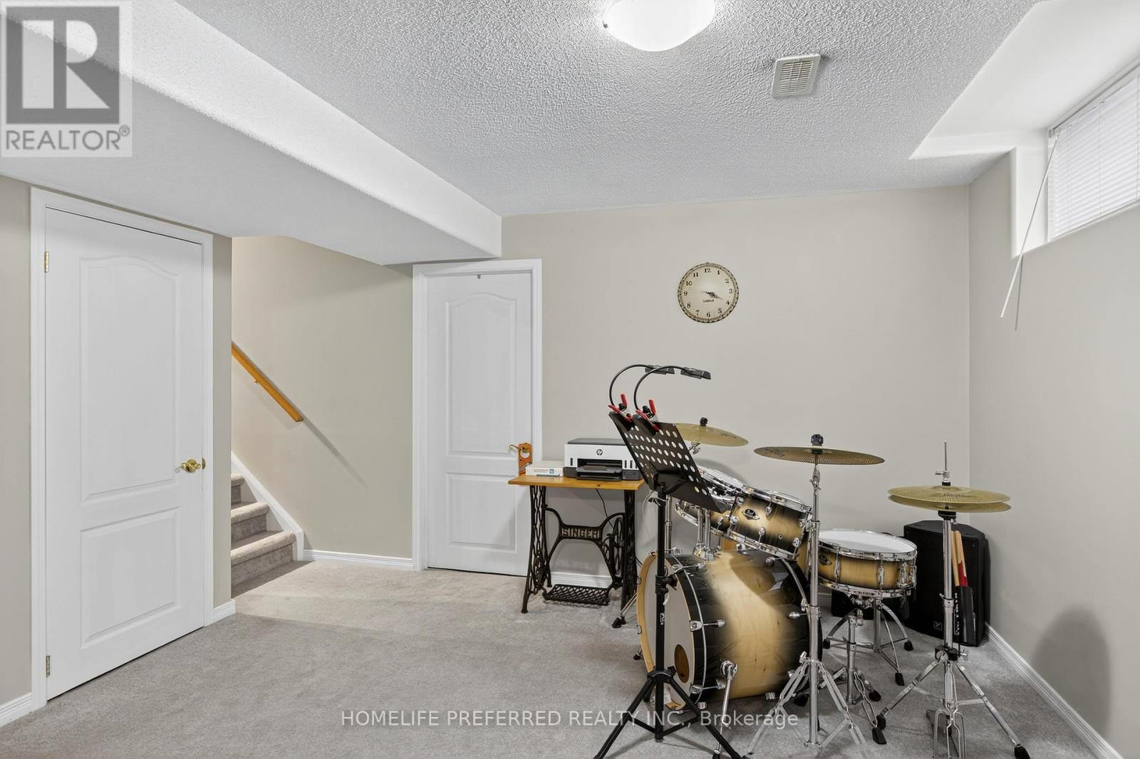 955 Ralphson Crescent, Peterborough (Otonabee Ward 1), Ontario  K9J 8R5 - Photo 27 - X12408495