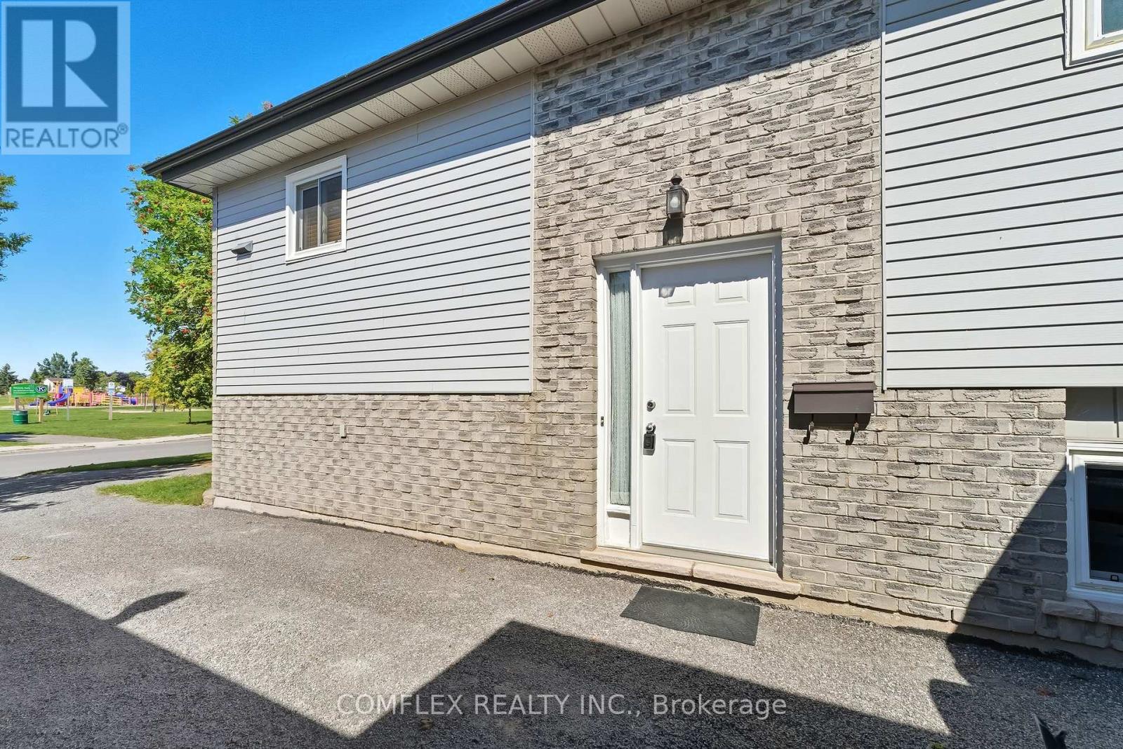 229 Middlefield Road, Peterborough (Ashburnham Ward 4), Ontario  K9J 8H4 - Photo 4 - X12408723